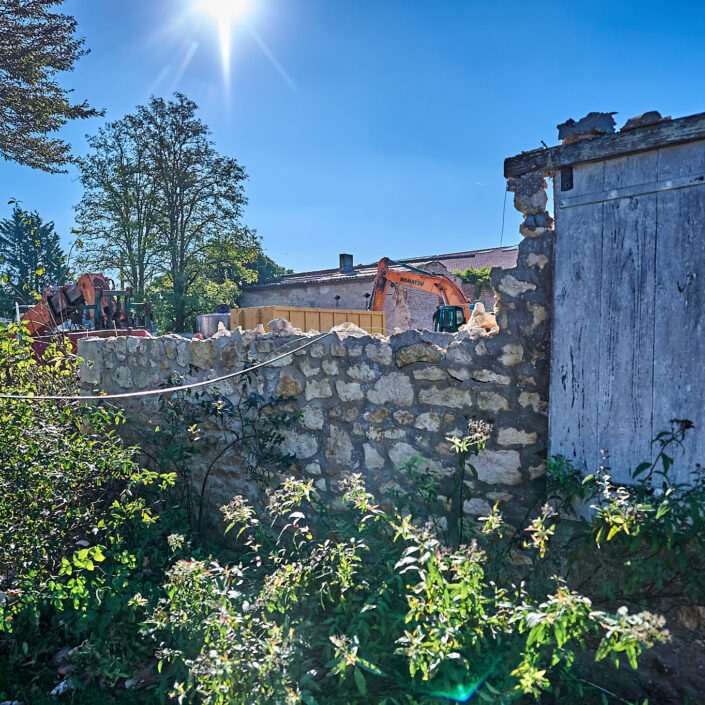 Rekonstrukce Château ESCOT pokračuje i v podzimních měsících