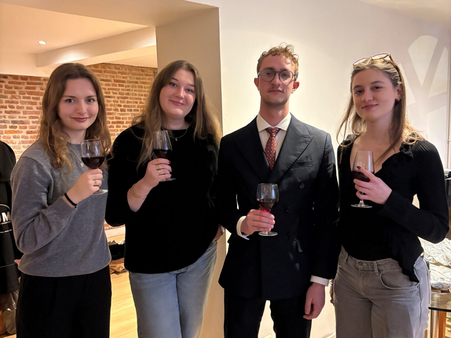 Vína Château ESCOT na studentské degustaci EDHEC